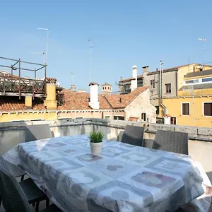 Corte Del Tintor Apartment