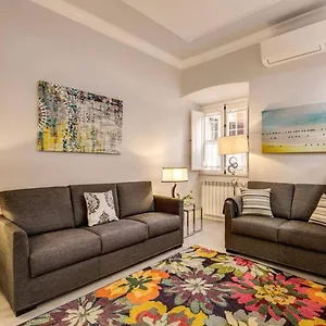 https://stylish-flat-terraced-vatican-area.it-romehotels.com