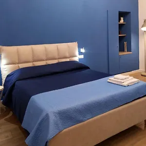 https://la-casa-di-noa-napoli-in-the-heart-of-vomero.hotels-amalfi.com